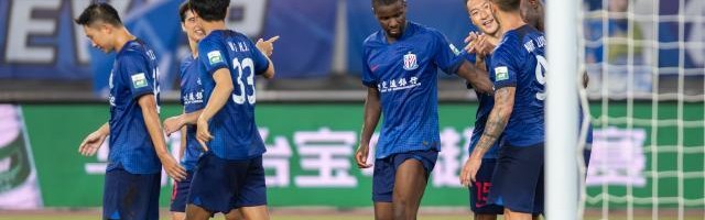 申花遭遇人员危机 马纳法休赛两月斯卢茨基迎考验