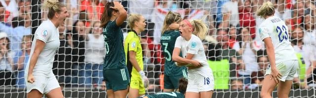 安全平台-加时赛制胜 两名超级替补导演女足欧洲杯“回家”！